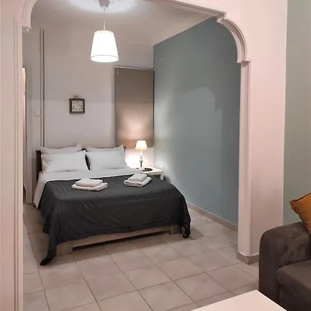 דירה 3 Minutes Walk To Acropolis, Stylish