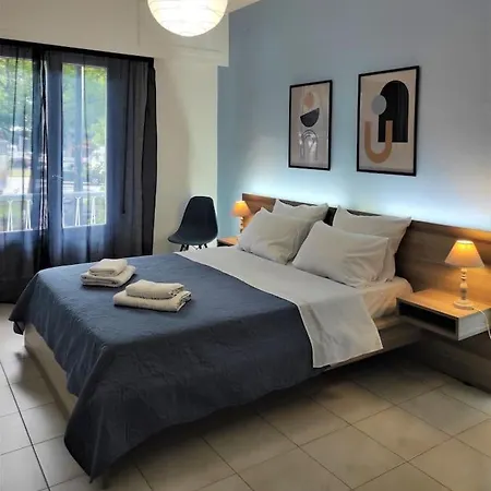 דירה 3 Minutes Walk To Acropolis, Stylish